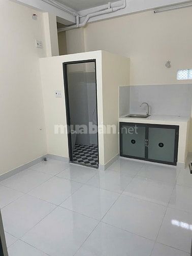 Cần bán nhà chợ đầu mối Bình Điền