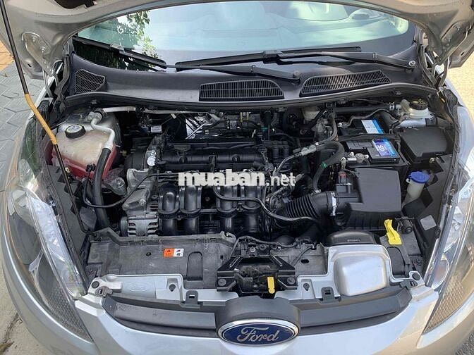 Ford Fiesta 2013 Bạc Tự động
