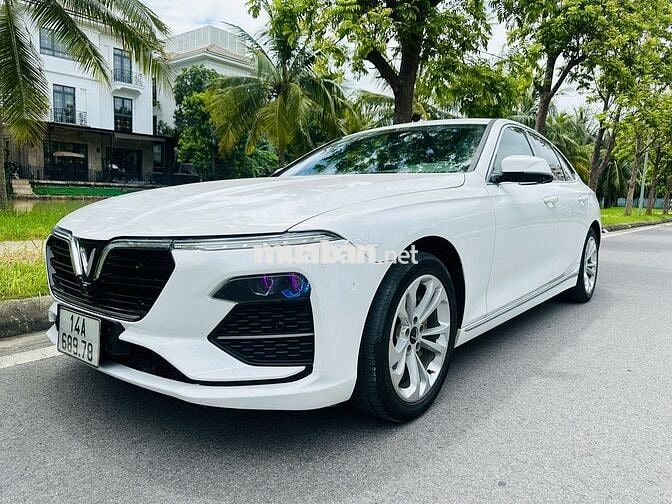 VinFast Lux A2.0 Plus 2022 Trắng 8600 km