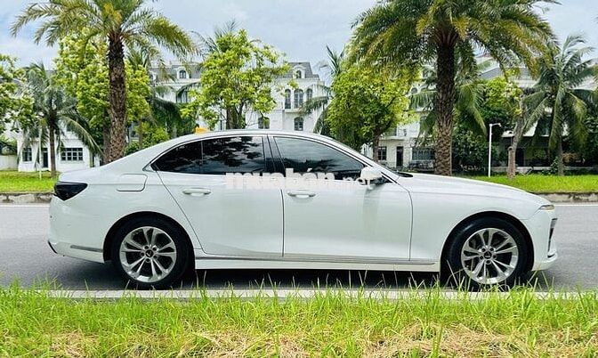 VinFast Lux A2.0 Plus 2022 Trắng 8600 km