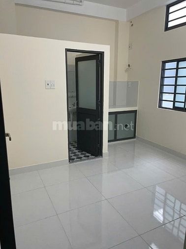 Cần bán nhà chợ đầu mối Bình Điền