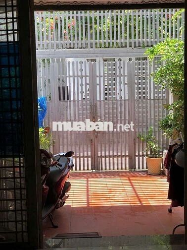 Giá Tốt! Nhà ĐẸP ,4PN 160m² Gần Công Viên, Chỉ 8,5 Triệu