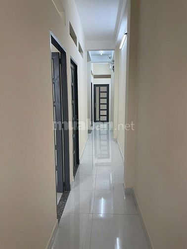 Cần bán nhà chợ đầu mối Bình Điền
