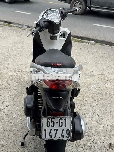 Honda SH Mode Trắng