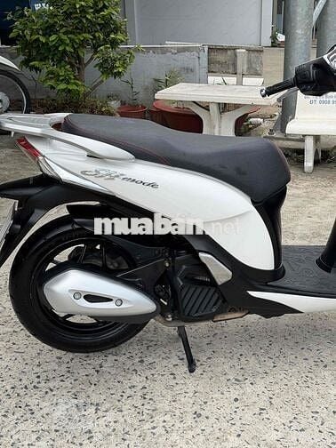 Honda SH Mode Trắng