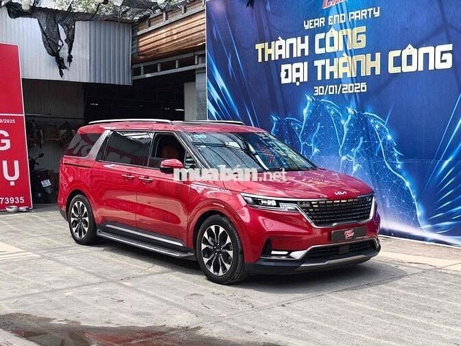 KIA Carnival Signature 2022 Đỏ 61.000 km