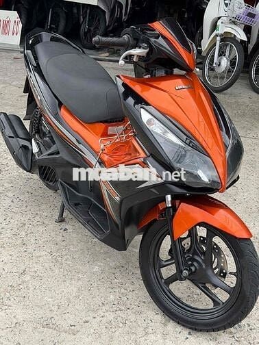Honda Air Blade Tự động Cam đen