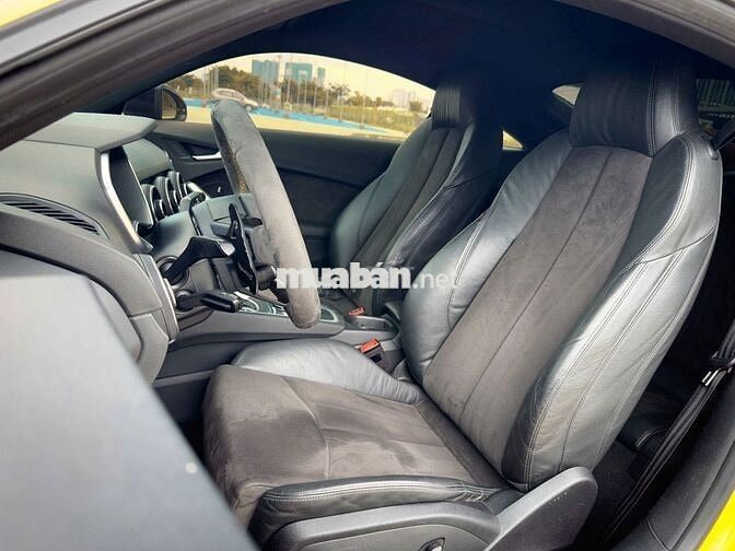 Audi TT 2016 Vàng 40000 km đã lên nhiều đồ chơi