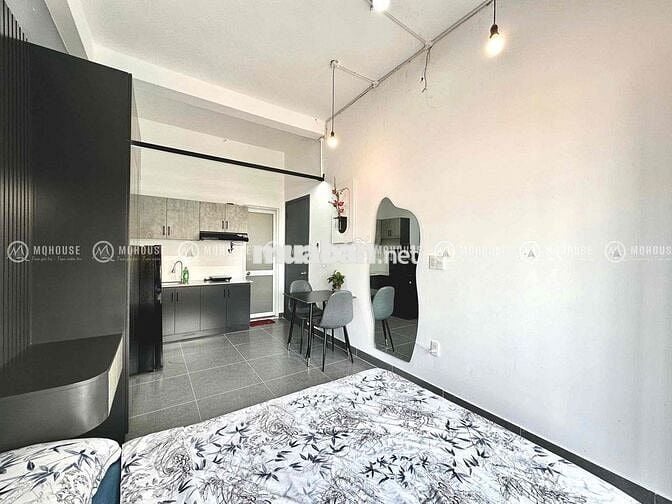 STUDIO BAN CÔNG - THIẾT KẾ HIỆN ĐẠI NGAY SAU LƯNG ETOWN - LH ZALO