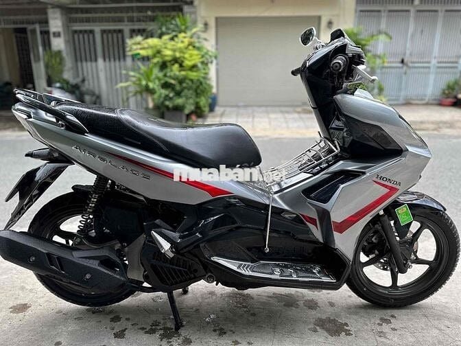 Honda Air Blade 2022 xám đen max đời