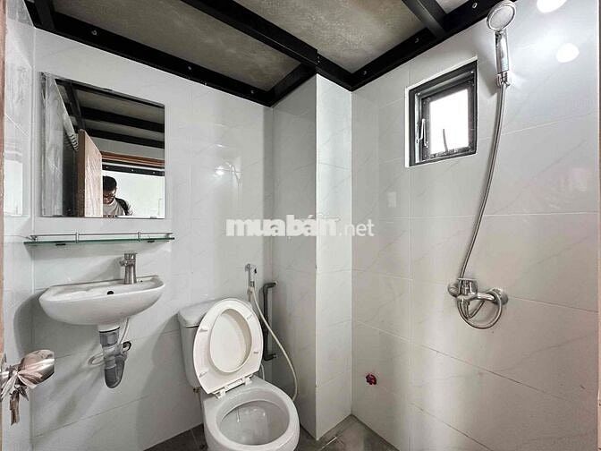 Khai trương phòng trọ - sát vách NTTU - mới xây - giảm 500k cho tsv