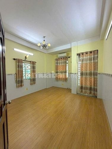 Bán nhà Hẻm 5m Tô Hiệu,Tân Phú.Dt 4x11- Đúc 3 Lầu- nhỉnh 5 TỶ
