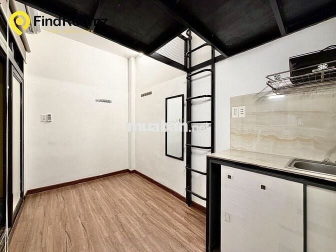 🌹Trống sẵn 1 phòng có Gác (sẵn Máy Lạnh, Máy nước nóng) đi bộ qua IUH