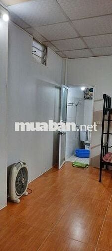Cho thuê nhà cấp 4 ngõ 96 Tô Ngọc Vân Tây Hồ