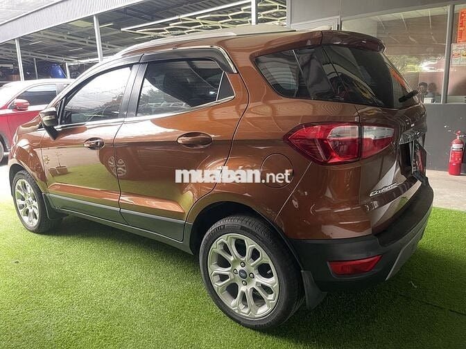 Ecosport Titanium cuối 2020 Nâu Đất