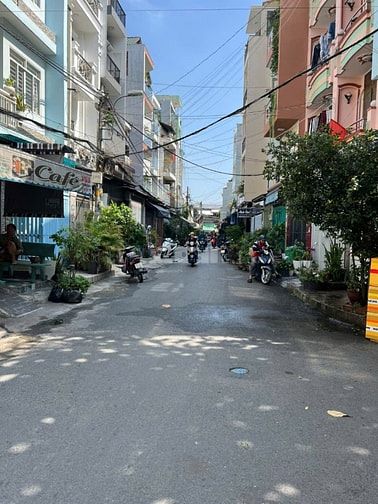 Bán nhà HXH 100/35 Nguyễn Ngọc Lộc. DT 3,6x18m, 2 tầng