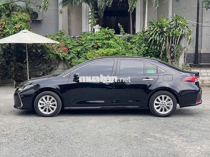 Toyota Corolla altis 1.8G 2022 - 599 Triệu