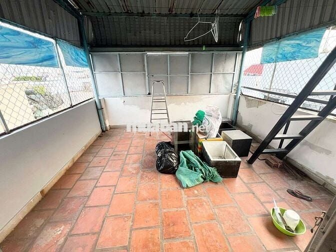 NHÀ 4X16M 1 TRỆT 3 LẦU 4PN ĐUOEFNG XE TẢI GIÁ TỐT