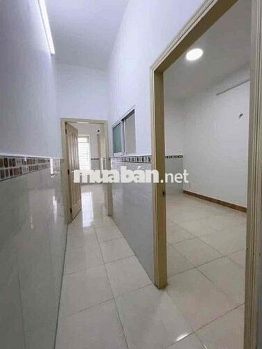 Nhà Mặt Tiền Kinh Doanh khu Tên Lửa Sầm Uất 3 Lầu, 7 Phòng,Mới sơn sửa