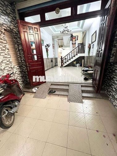 NHÀ 4X16M 1 TRỆT 3 LẦU 4PN ĐUOEFNG XE TẢI GIÁ TỐT