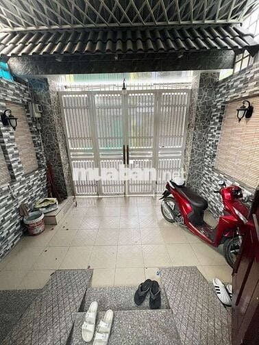 NHÀ 4X16M 1 TRỆT 3 LẦU 4PN ĐUOEFNG XE TẢI GIÁ TỐT