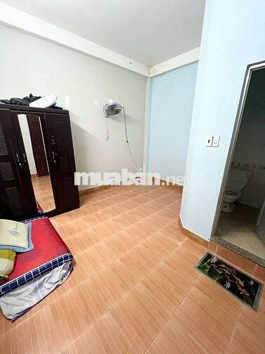 NHÀ 4X16M 1 TRỆT 3 LẦU 4PN ĐUOEFNG XE TẢI GIÁ TỐT