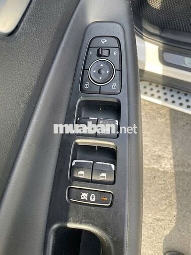 Hyundai Santafe Đặc biệt 2019 Trắng 98.000 km