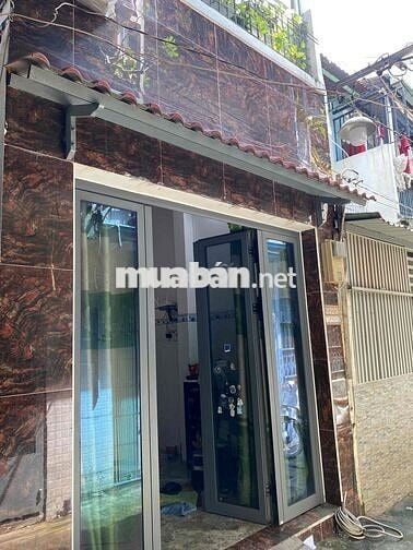 Bán nhà đối diện siêu thị GIGA MALL