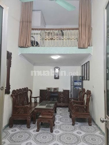 Cho thuê nhà nguyên căn tại Ngõ Hòa Bình 2 gần Bách Kinh Xây