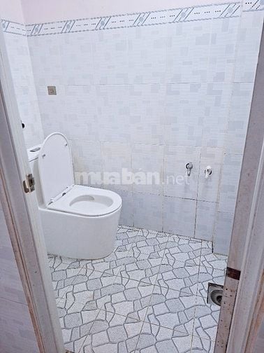 CHO THUÊ NHÀ, KINH DOANH, CÓ SÂN ĐẬU XE HƠI, ĐƯỜNG RỘNG, CÓ VƯỜN