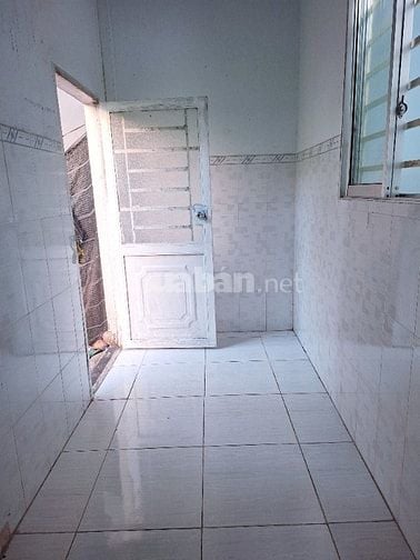 CHO THUÊ NHÀ, KINH DOANH, CÓ SÂN ĐẬU XE HƠI, ĐƯỜNG RỘNG, CÓ VƯỜN
