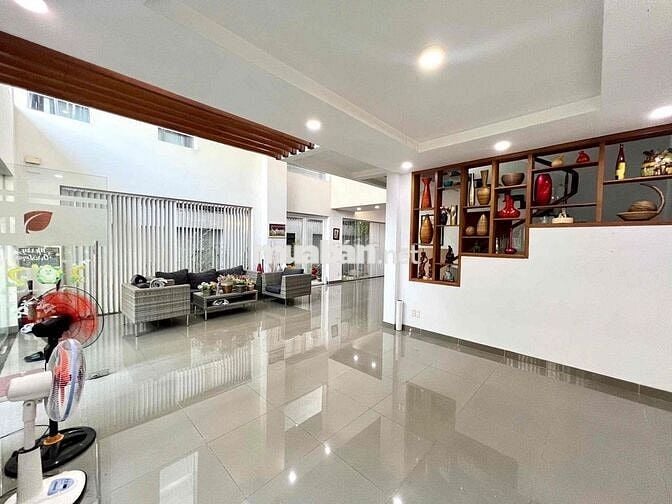 BIỆT THỰ SÂN VƯỜN DT 10x20 GỒM 8PN ĐƯỜNG HIỆP BÌNH, THỦ ĐỨC.