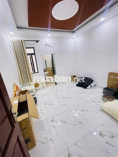 NHÀ CHO THUÊ MẶT TIỀN LÊ VĂN QUỚI
