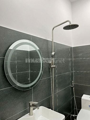 Bán gấp Mặt tiền đường Lãnh Binh Thăng, P11, Q11. 4m x 23m. 4 lầu.