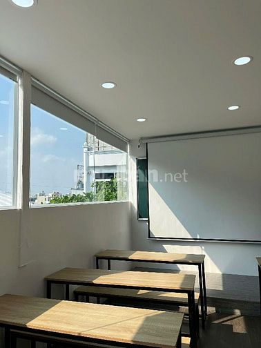 Bán gấp Mặt tiền đường Lãnh Binh Thăng, P11, Q11. 4m x 23m. 4 lầu.