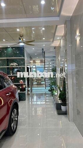 Bán nhà 7 tầng thang máy, nội thất cao cấp, điện năng lượng mặt trời