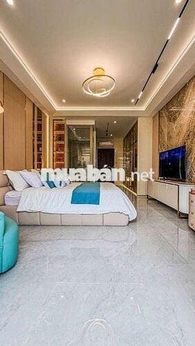 Bán nhà 7 tầng thang máy, nội thất cao cấp, điện năng lượng mặt trời