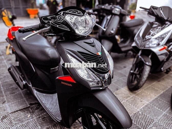 Honda Vision Black Edition bản Đen nhám 