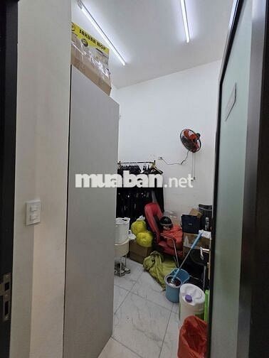 Cho thuê căn Shophouse vị trí cực đẹp tòa The Botanica 57m2 chỉ 30tr