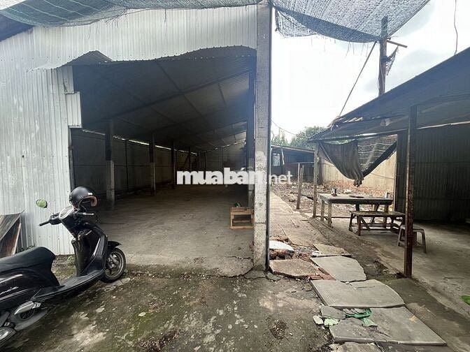 CHO THUÊ XƯỞNG 400M CẢ SÂN PHƯỜNG BÌNH THẮNG GẦN LÀNG ĐẠI HỌC
