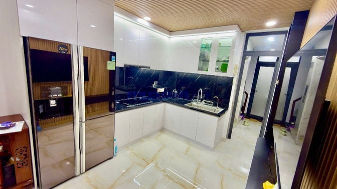 Bán nhà mới đẹp 5 tầng Full Nội Thất. Có thang máy. Quận 3. 