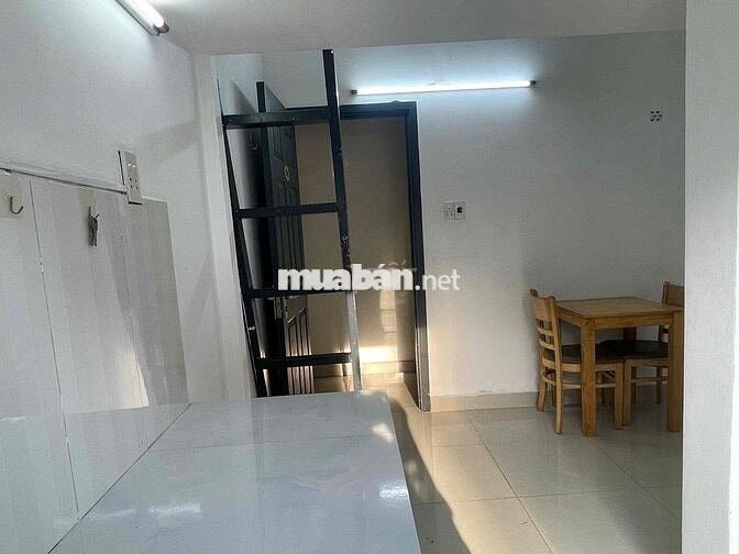 Duplex giá siêu hời giảm 500k 6 tháng đầu gần cầu Nguyễn Văn Cừ