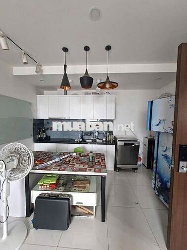 Cho thuê Green River căn 3 phòng ngủ 2wc giá 13 triệu,ở liền dc quận 8