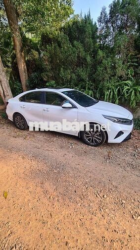 Kia K3 Premium 1.6 2022 Trắng 10.000 km
