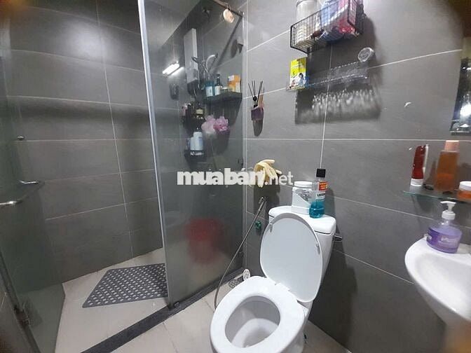 Cho thuê Green River căn 3 phòng ngủ 2wc giá 13 triệu,ở liền dc quận 8