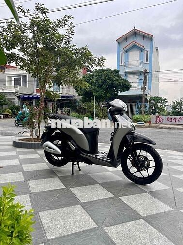 Honda SH Mode 2018 Bạc