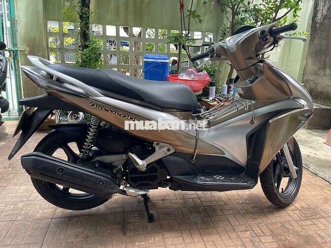 Honda Airblade 110 Fi Nâu bạc đã sử dụng