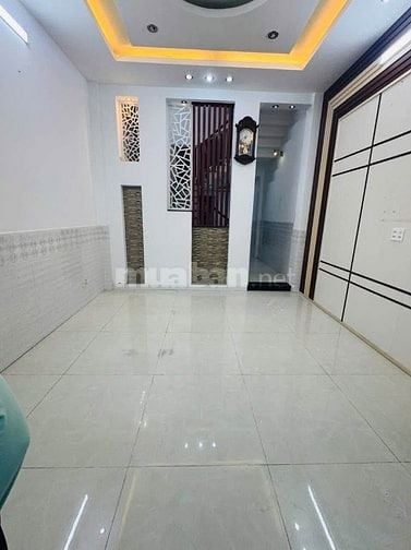 Cho thuê nhà MT Dân Chủ- Tân Phú.DT 4x18- 3 Lầu,st. 4pn, 5wc NT cơ bản