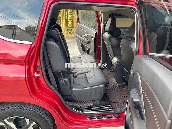Mitsubishi Xpander Premium 2024 Đỏ 7 chỗ