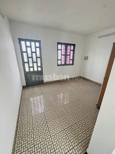 Cho thuê nhà MT Dân Chủ- Tân Phú.DT 4x18- 3 Lầu,st. 4pn, 5wc NT cơ bản